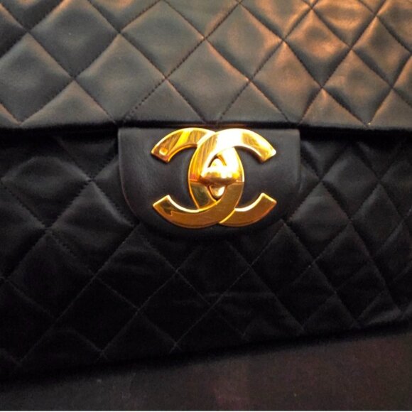 Authentic Preloved Chanel Matelasse  Lambskin Quilted XL Jumbo Single Flap - Picture 12 of 14
